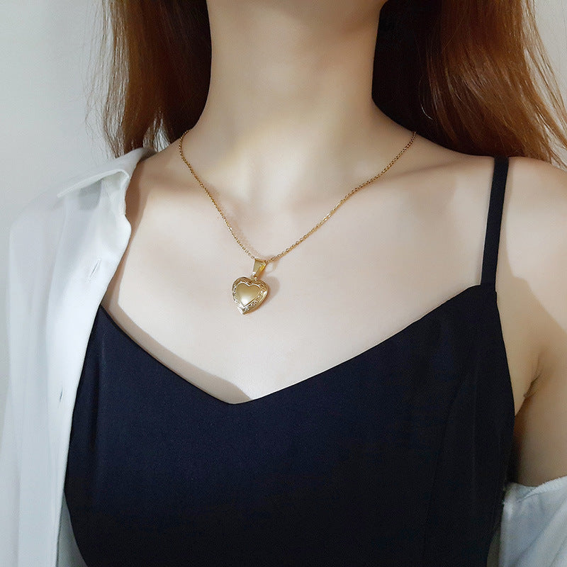 Heart shaped zircon inlaid women's Necklace Pendant Stainless Steel love openable Photo Box Gold