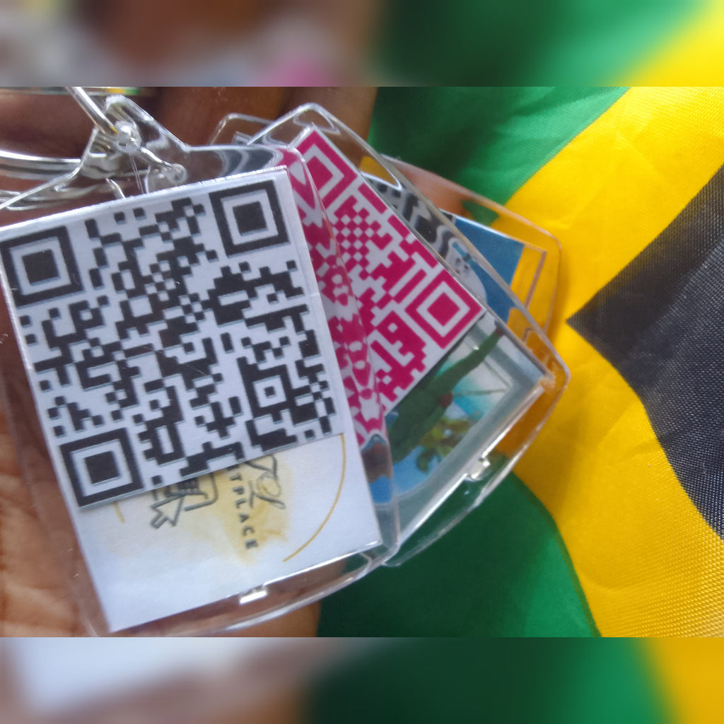 Custom QR Code Keychain – Personalized Smart Business Card Keyring for Websites, Social Media & Digital Portfolios